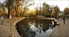 2011-10_08Fall_27_IMG_6952-65a-abc.jpg: 1000x542, 244k (2011-10-30, 22:49)