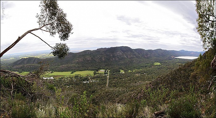 28a-HallsGap-1017_19-abc.jpg: 950x520, 196k (2012-12-06, 22:26)