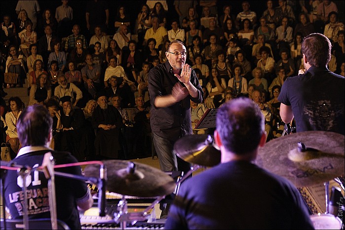 Greece-Concert_4589-abc.jpg: 1280x854, 418k (2013-07-23, 00:46)