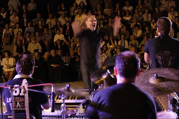 Greece-Concert_4591-abc.jpg: 1280x854, 408k (2013-07-23, 00:47)