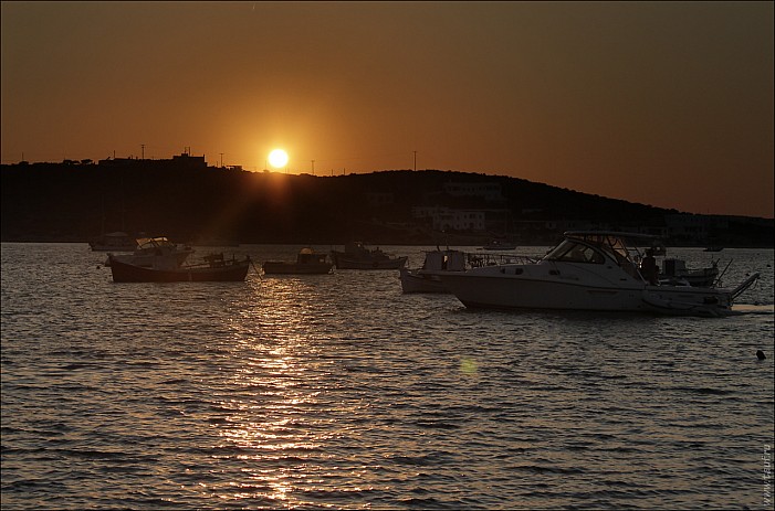 Aliki-38_MG_5073-75-abc.jpg: 1280x846, 390k (2014-11-05, 14:47)