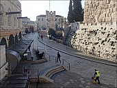 2018-12-Israel-balcony-07__C230562.jpg