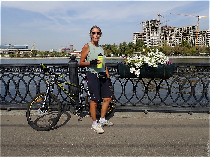 2021-08-29-Velo-01-8290008-abc.jpg: 1599x1200, 655k (2021-09-08, 20:42)