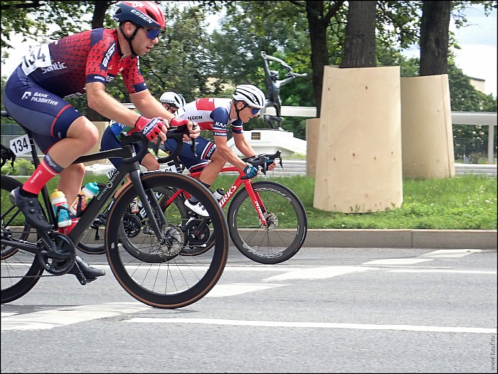 2024-06-23-FandB-09-abc.jpg: 1598x1200, 612k (2024-06-29, 09:40)