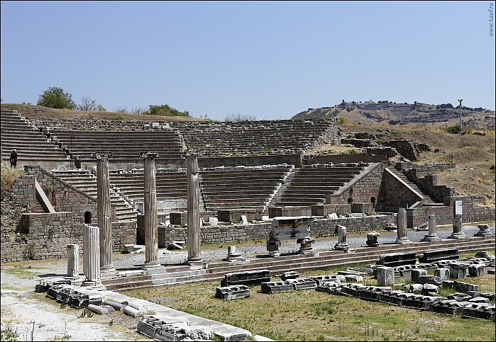 2025-07-2x_IT_Pergam-54-6284-abc.jpg: 1600x1105, 751k (2025-10-04, 17:39)