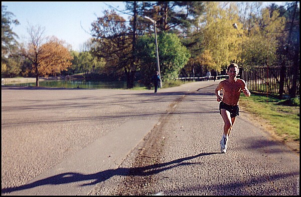 Sport-2000-xx-xx-Running.jpg: 1600x1048, 637k (2021-11-05, 15:34)